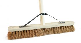 24" COCO BROOM C/W METAL STAY